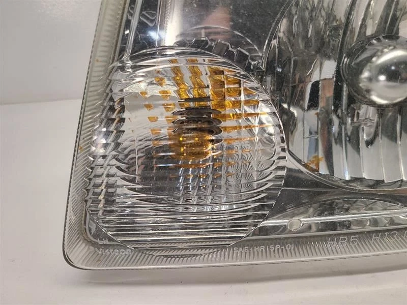 Farol esquerdo para motorista Ford Ranger LH 2001-2011 6L5Z13008BA - Imagem 4 de 4