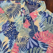 IZOD Saltwater Tropical Leaf Button Down Shirt Mens Medium Multicolor Floral