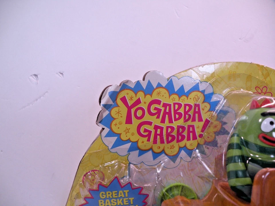 Spin Master Yo Gabba Gabba D-luxe Drivin Friends Foofa Brobee PushTrain 2008 - Image 3 of 4