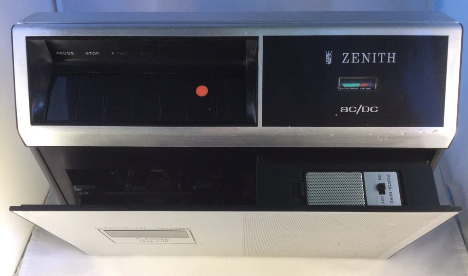 Grabadora de cinta de casete de acero inoxidable Zenith E609Y 1973 vintage funciona/graba Foto 3 de 4