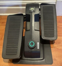 Cubii JR1 Compact Seated Elliptical (Blue)