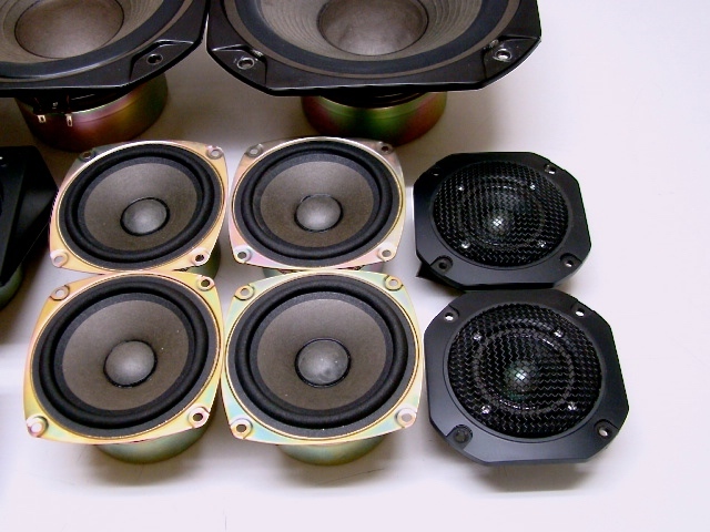 Mitsubishi Diatone VS-100F 's speakers set: Woofers, Mid