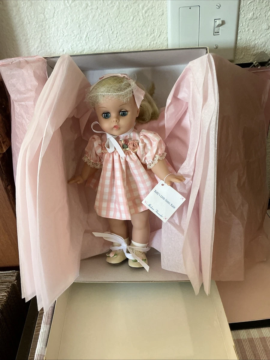 Madame Alexander Kelly In Vintage Madame Alexander Dolls (1948
