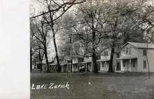 Row Cottages on Lake Zurich IL Illinois Lake Co RPPC Photo Postcard COPY