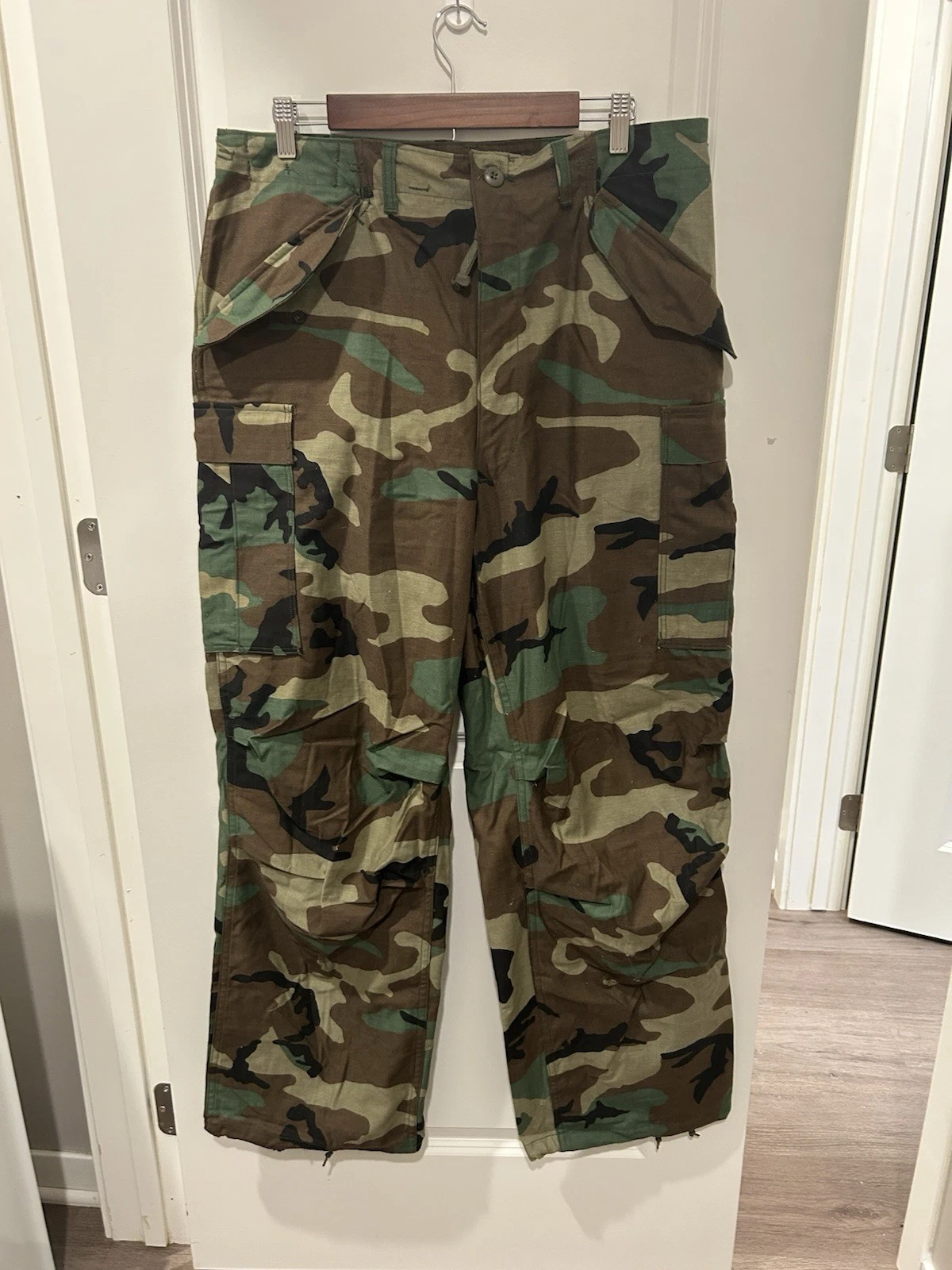 Camo Uniform Pants - Mens Medium-Long Waist 31/35 Inseam 32.5" (T52)