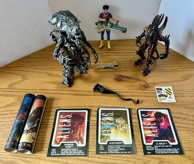 Aliens Action Figure Kenner Lot - Ripley, Queen Alien, & Scorpion Alien Complete