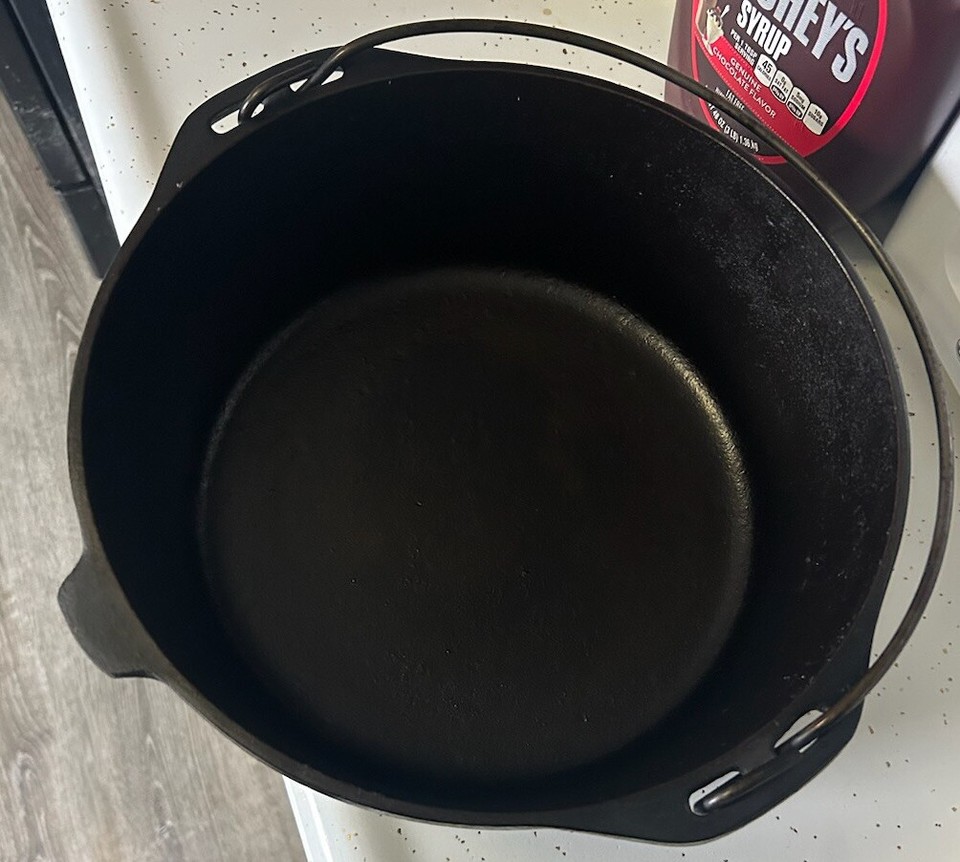 Vintage USA Cast Iron Dutch Oven No. 8 D3 8DO eBay
