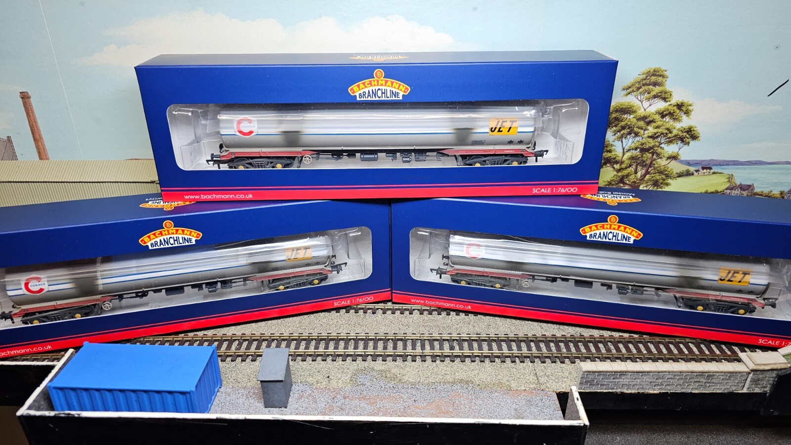 SET OF 3 38-109A Bachmann 100T Class A TEA Bogie Tank Wagon's Jet-Conoco (W)