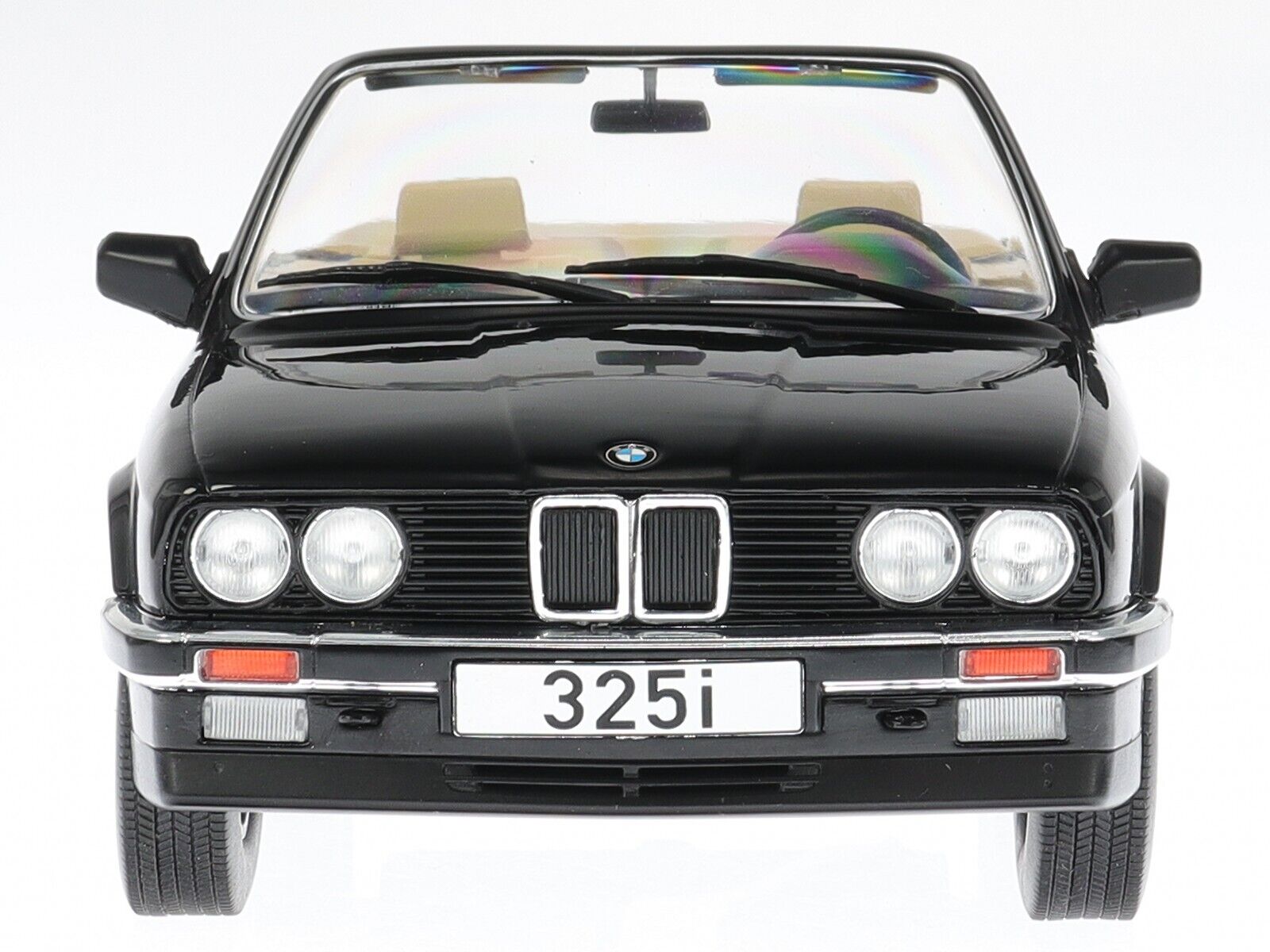 BMW e30 325i Convertible 1985 black 3er-series diecast modelcar 18153 MCG  1:18