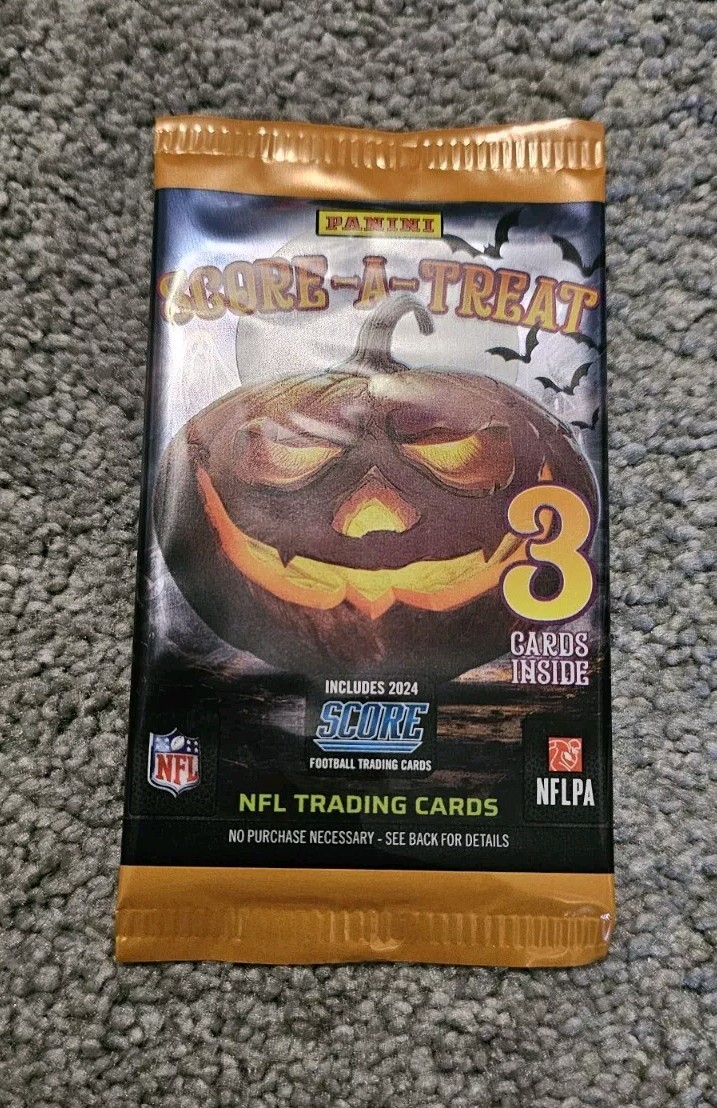 score a treat rare cards PANINI SCORE-A-TREAT NFL FOOTBALL CARDS (7) SEALED PACKS