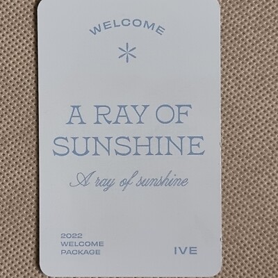 IVE シーグリ 2022「A RAY OF SUNSHINE」 IVE A RAY OF SUNSHINE 2022 WELCOME PACKAGE - Kpop USA