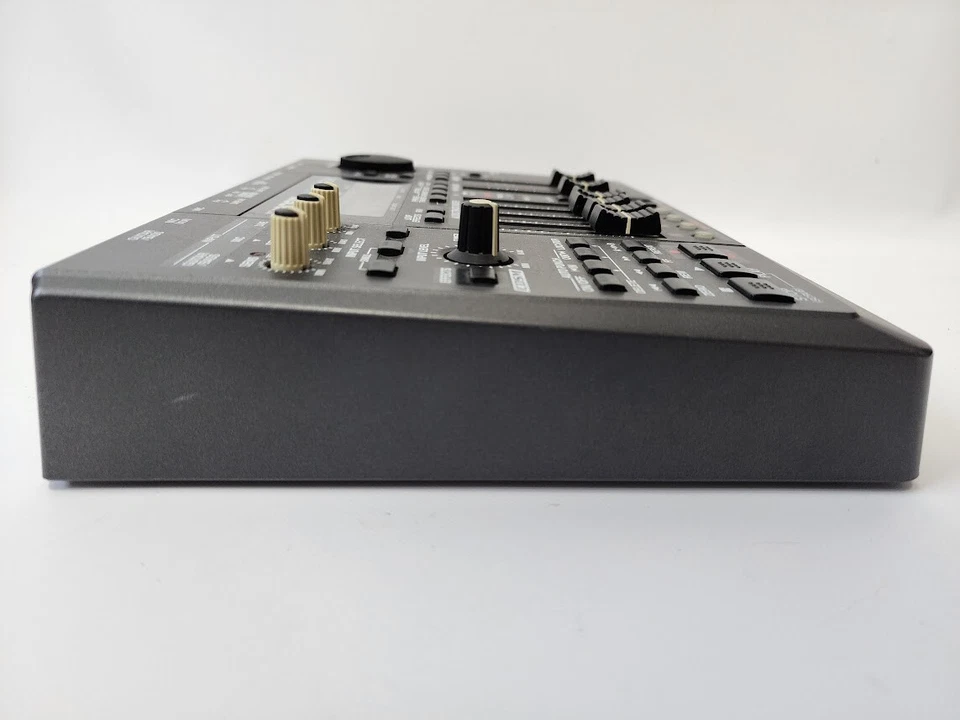 BOSS BR-532 MTR Digital Studio Compact 4-Track Recorder - Image 3 of 4