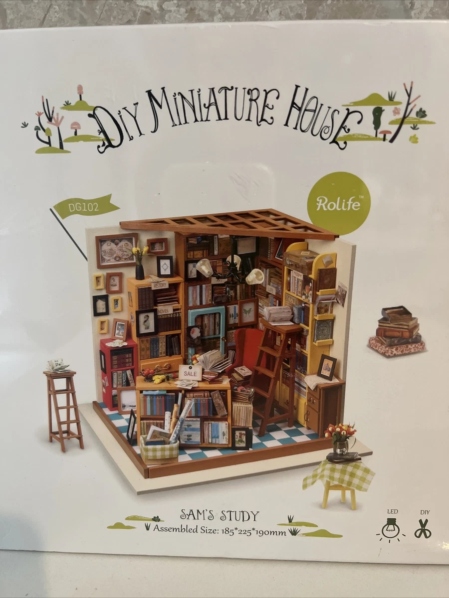 DIY Miniature House Sam's Study Dollhouse DG102 Mini Library Kit