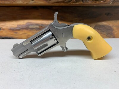 SMOOTH STYLE III NAA 22 LONG RIFLE EXTENDED GRIP, NORTH AMERICAN ARMS AGED IVORY