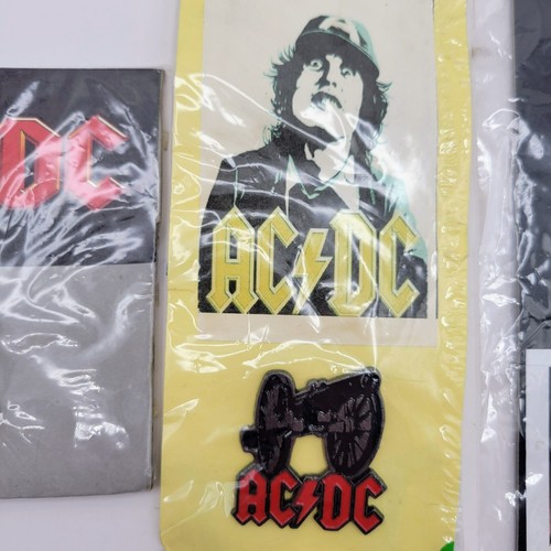 AC/DC Pin Rock And Roll Cannon Hell’s Bells CD Album Logo 3 (drei) Hut Pins Set - Bild 3 von 6