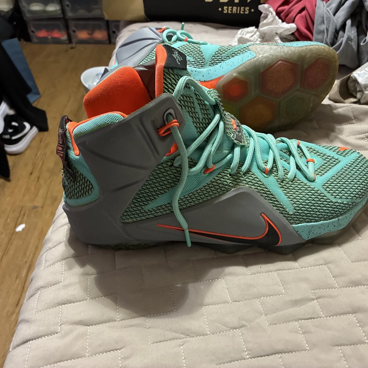 Preços baixos em Nike LeBron 12 NSRL - 684593-301 | eBay