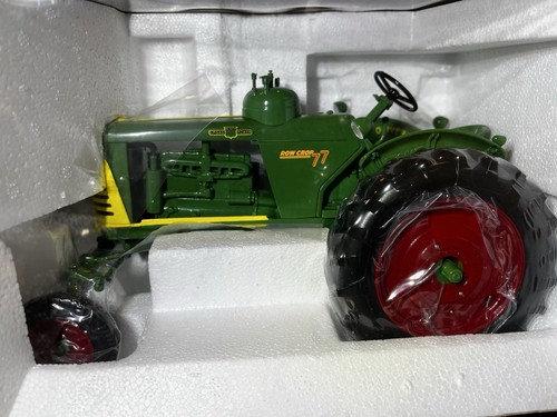 1/16 Oliver Highly Detailed 77 Row Crop LP-Gas Tractor With Wide Front - Picture 10 of 11