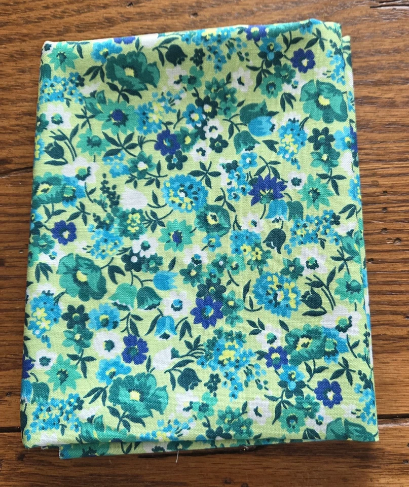 Fat Quarter Bundle (8) - Marcus Fabrics - Blue Crush by Monika Zhu - PRETTY - Image 4 of 4