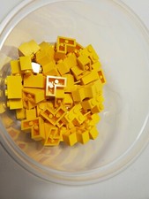 NEW LEGO Parts 2357 Pack of 8 Bricks 2x2 Corner YELLOW 235724