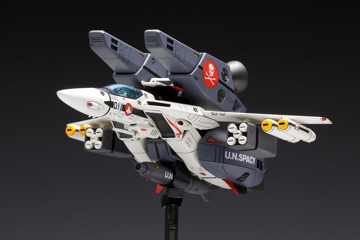 WAVE 1/100 MACROSS VF-1S/A SUPER VALKYRIE FIGHTER 17cm Model Kit