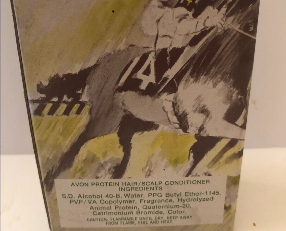 Acondicionador de cuero cabelludo triple corona Avon. Usado. Botella vacía y en caja. Foto 3 de 4