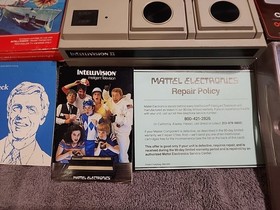 Mattel Intellivision II Console 5872 with Controllers Games and manuals Tested