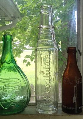 ESSOLUBE ANGL0 AMERICAN OIL CO PINT UNIQUE SHAPE 1930s VINTAGE GLASS OIL BOTTLE