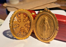 12 inch Goldtone Virgin Mary Miraculous Medal Locket Catholic