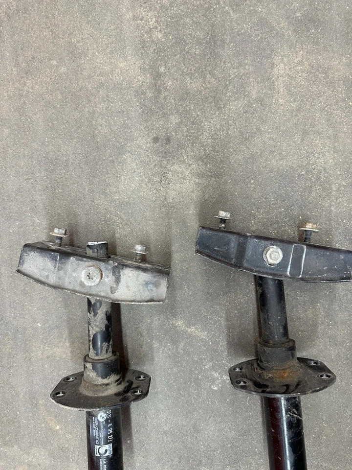 94-99 BMW E36 318I 328I M3 PARACHOQUES DELANTERO IZQUIERDO Y DERECHO AMORTIGUADOR OEM Foto 2 de 4