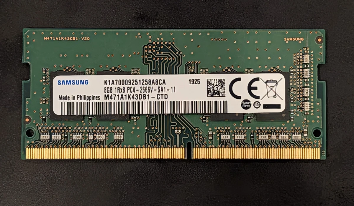 Samsung PC4-21300 (DDR4-2666) Bus Speed Computer RAM 8 GB Capacity