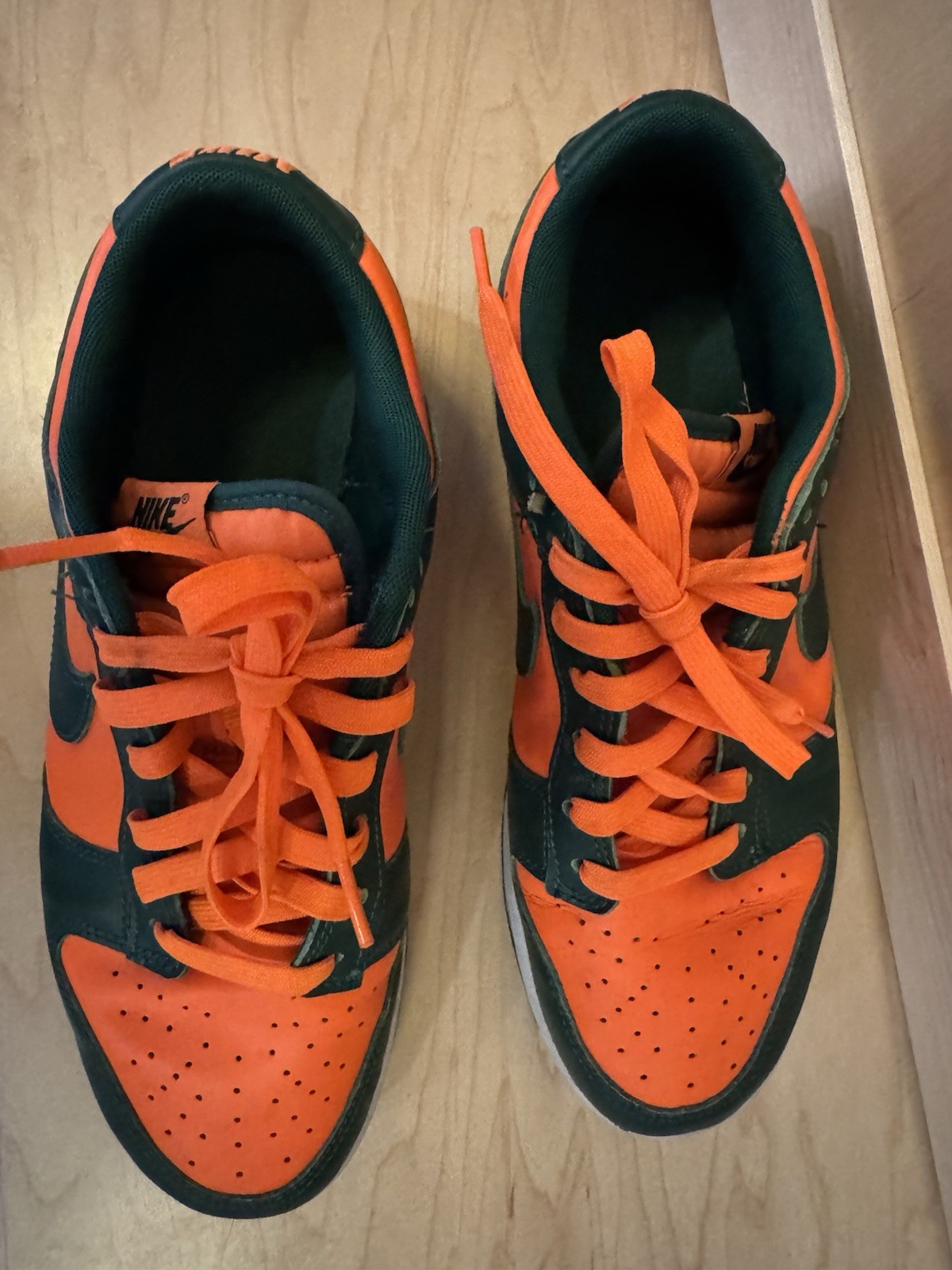 SIZE 10 US NIKE DUNK LOW MIAMI HURRICANES DD1391-300  (G127744-1 (NO) BY-74) thumbnail 6