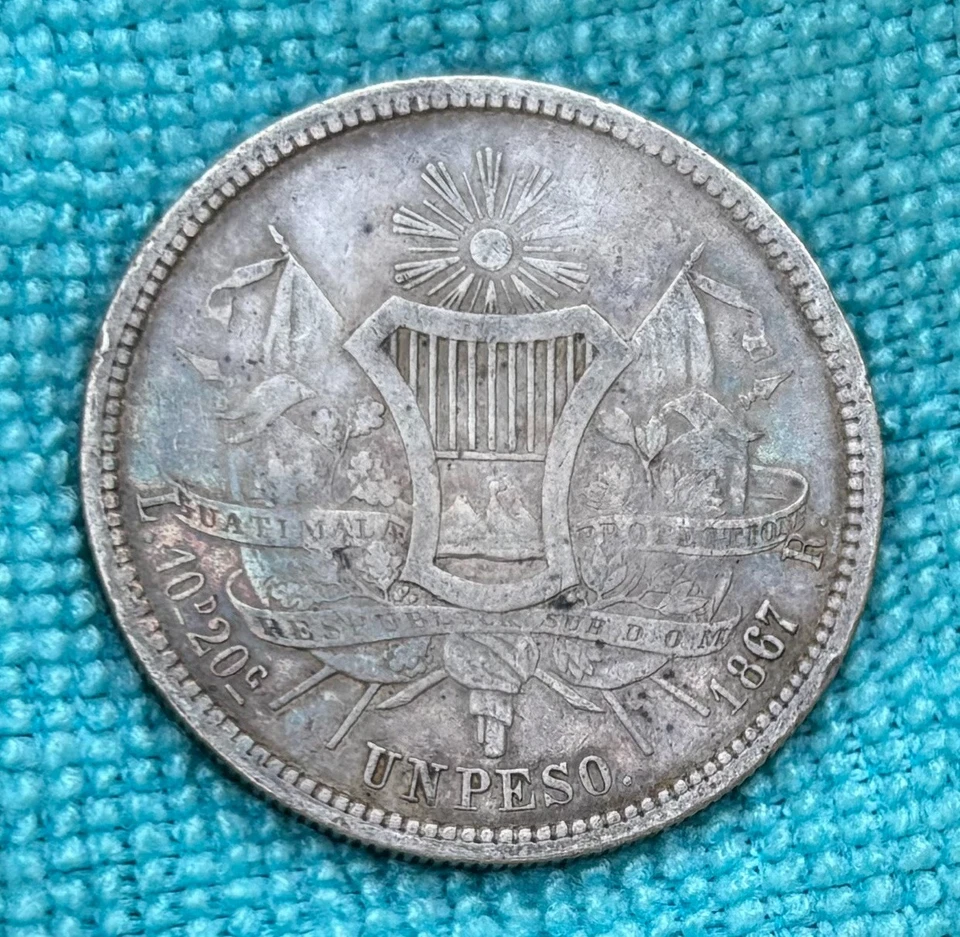 1867 R Guatemala UN PESO 90.3% Silver Rafael Carrera KM#186 - Image 3 of 4