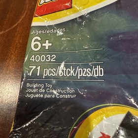 LEGO Seasonal: Witch (40032) Trinket Halloween Box 2012 Retired