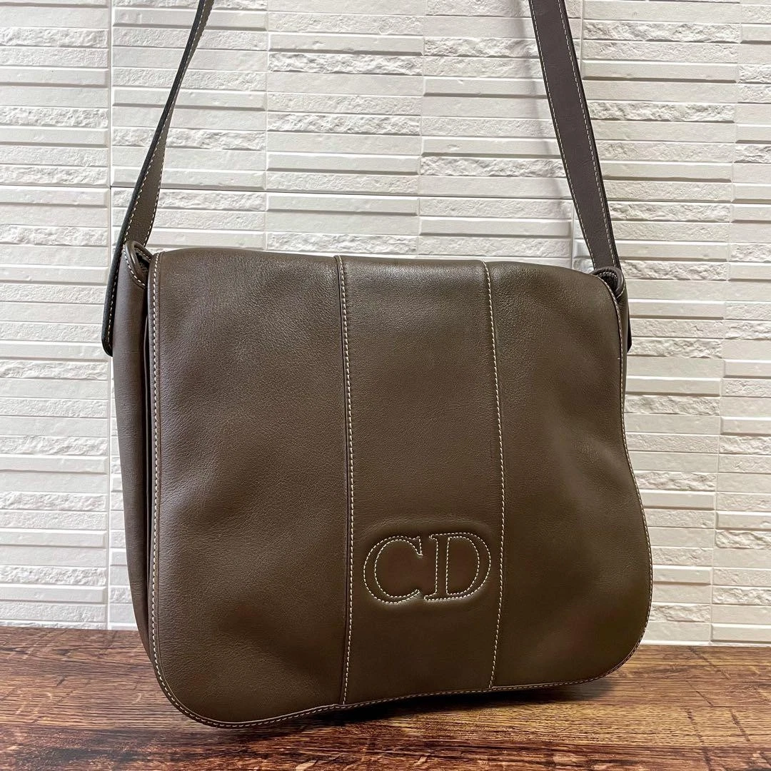 Sac bandoulière Christian Dior logo point CD cuir marron