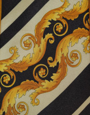 GIANNI VERSACE ~ SILK DRESS TIE ~ GOLD BAROQUE FILIGREE BLACK CREAM STRIPE ~ 58"
