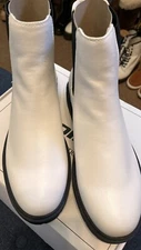 Rollda Women 's Chelsea Boots Low Platform  Heel Round Toe White Ankle Size 8.5