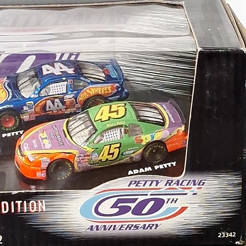 Nascar Hot Wheels Petty Racing 50th Anniversary  Father's Day Edition 3 Car Set - Picture 4 of 7