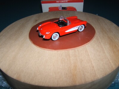 2001 Reader's Digest Red/Black '57 Corvette Roadster Die Cast w/ Org Box  S:1/64