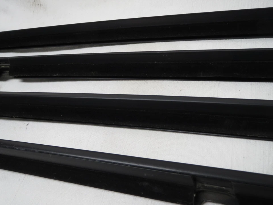 JUEGO DE EMBELLECEDORES DE FIELTRO PANEL PUERTA INTERIOR ALERFA ROMEO MILANO 75 Foto 3 de 4