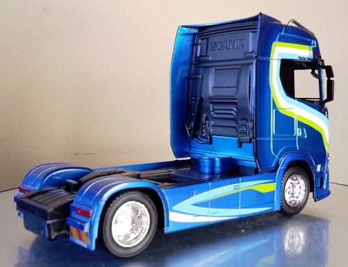 SCANIA S770 V8 1/43 BBURAGO - Imagen 5 de 8