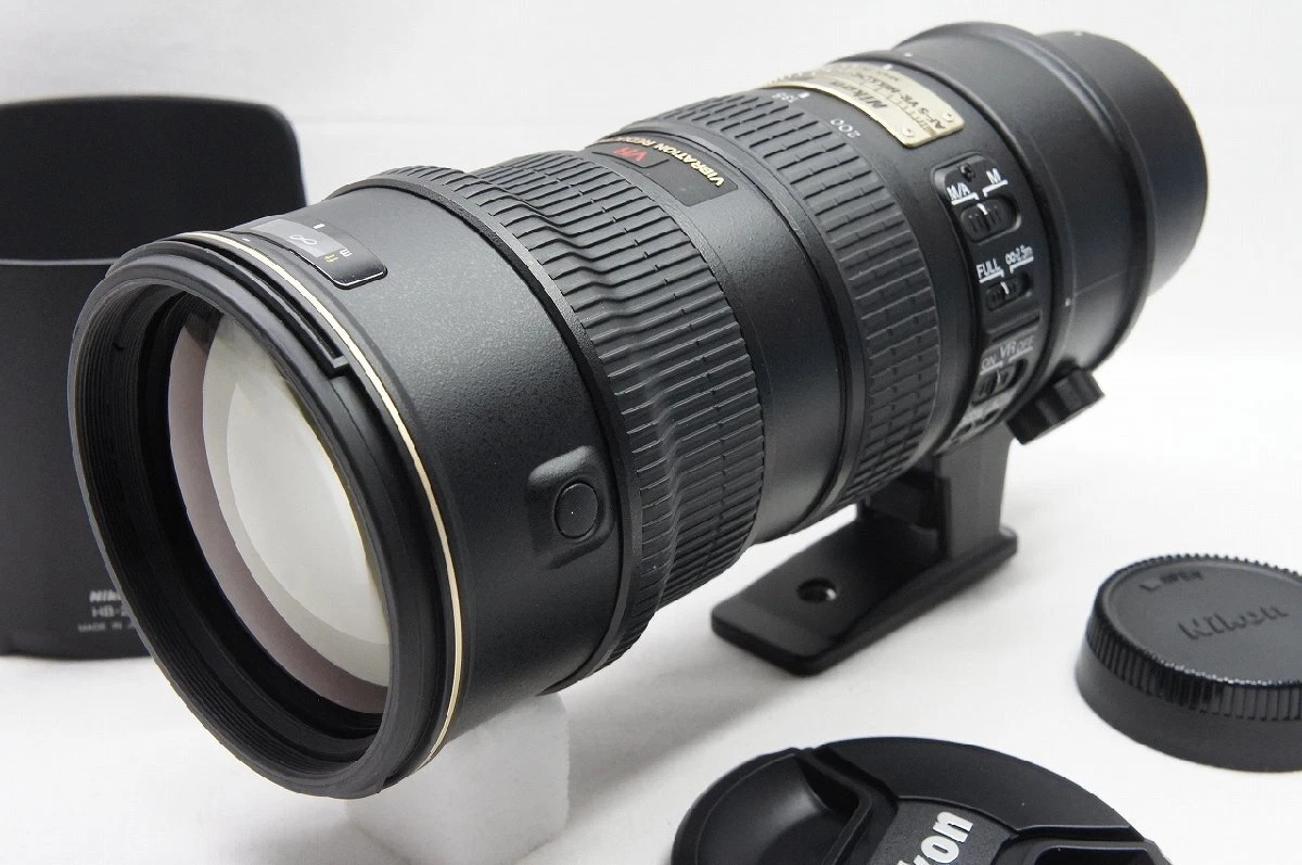 Nikon Nikon AF-S VR ZOOM NIKKOR ED 70-200mm F2.8G IF zoom lens with hood and cas