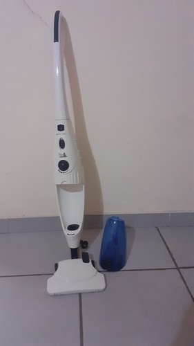 scopa elettrica marca paramidea colore bianco ottime condizioni - Foto 3 di 4