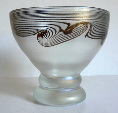 EISCH 1985 STUDIOGLAS UNIKAT GLAS FUSS SCHALE POKAL LÜSTRIEREND IM JUGENDSTIL