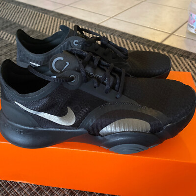 nike superrep go Size 7.5 Black Metallic