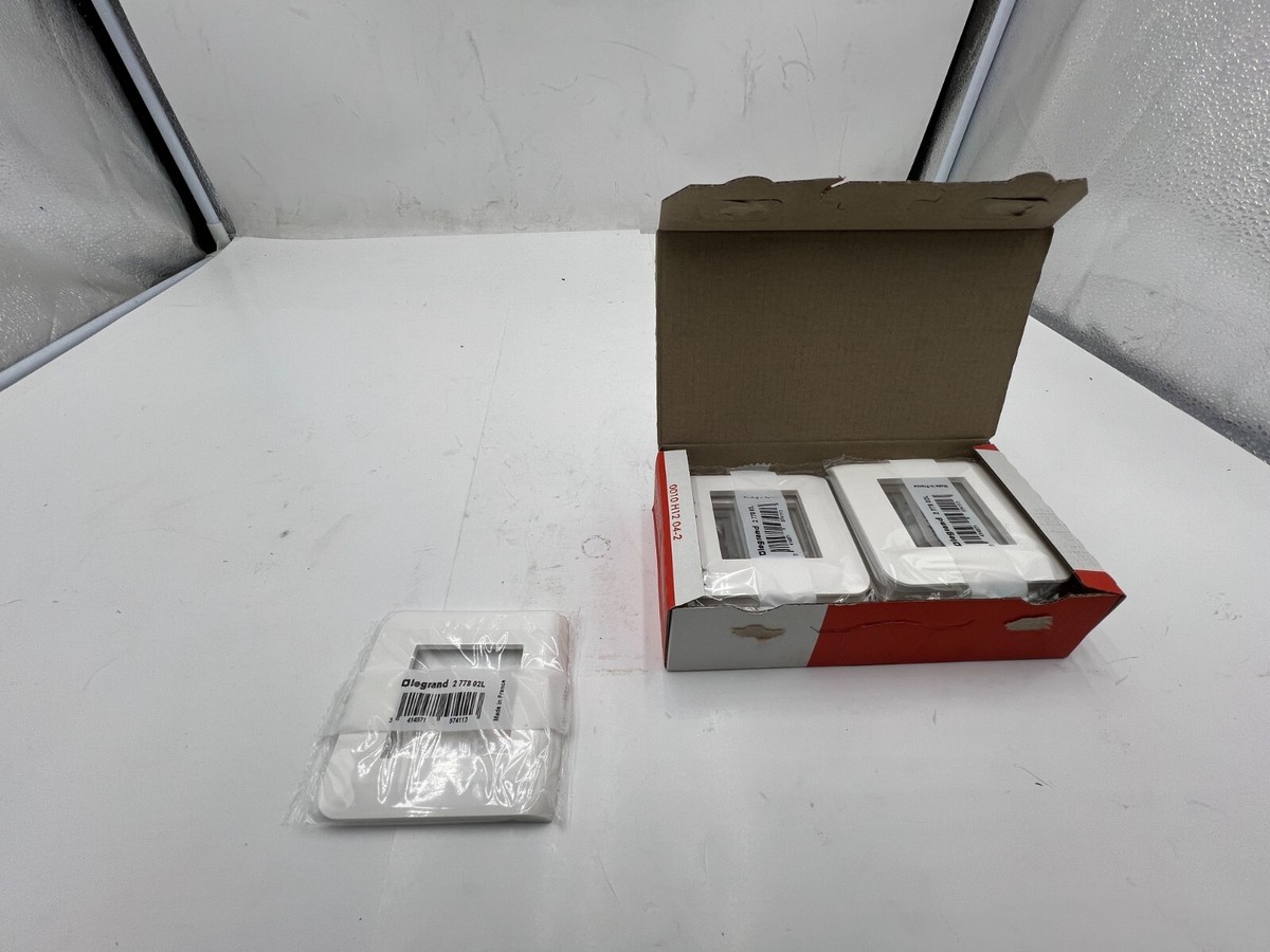 Box of 10 Legrand 277802L 2-Module Mosaic Cover Plates White