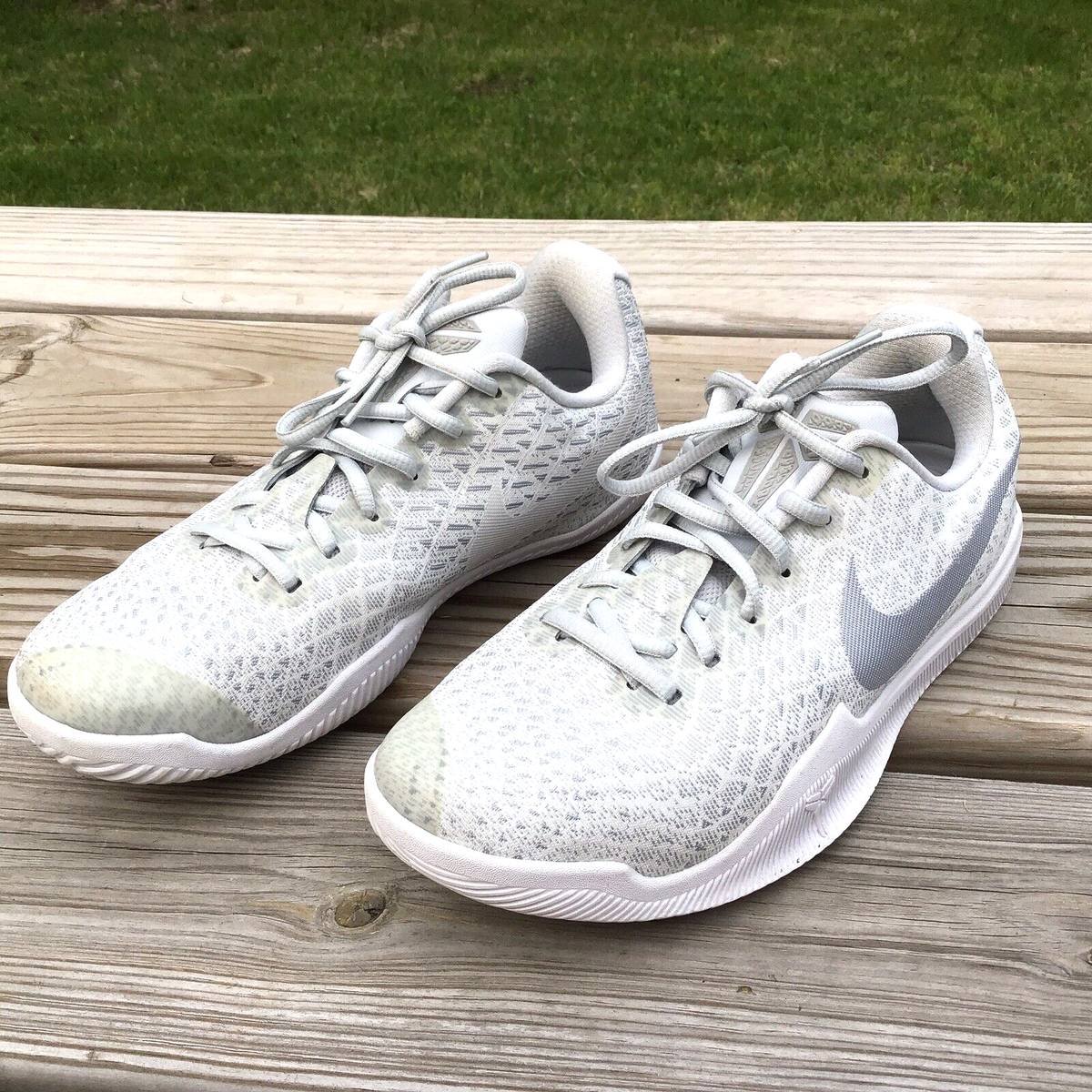 Nike Kobe Mamba Instinct Shoes Men's Size 7.5 Platinum White Nike Kobe Mamba Instinct Shoes Men's Size 7.5 Platinum White