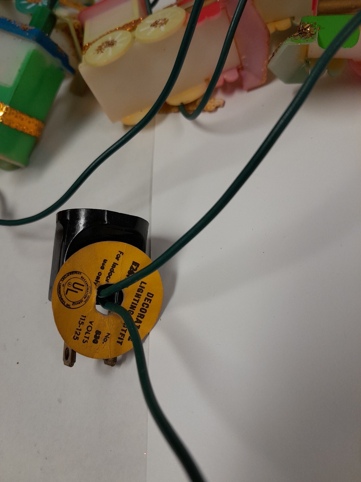 10 Vintage Christmas Light Covers Plastic Glitter Trains & Lights C1 eBay