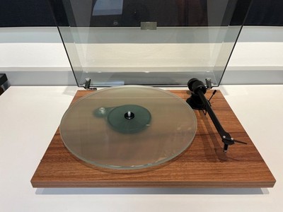 Pro Ject T1 BT Walnuss - Schallplattenspieler m. Bluetooth Phono MM eingebaut