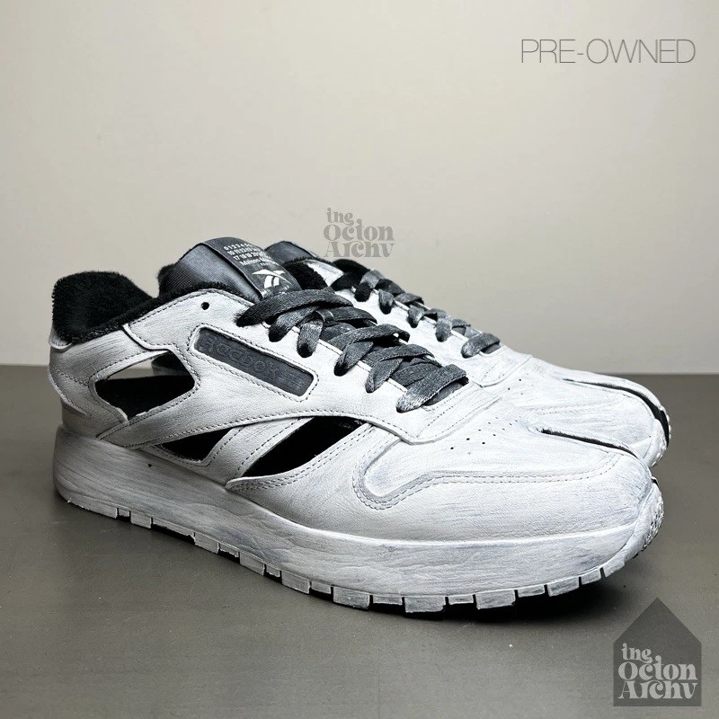 Reebok×Maison Margiela タビ スニーカー tabi Margiela's Tabi Is Reimagined as a (Sort of) Affordable Reebok Sneaker