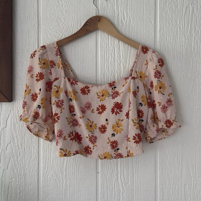 vintage floral puff sleeve crop top squareneck tie front blush pink cottagecore